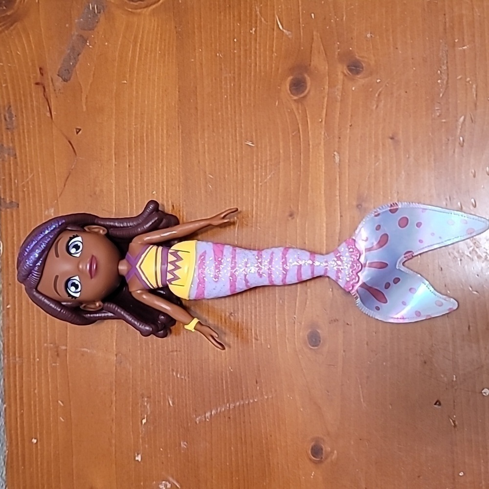 Nickelodeon Sunny Day Magic Mermaid Sunny Doll Brown Hair Yellow Top 11 Inch